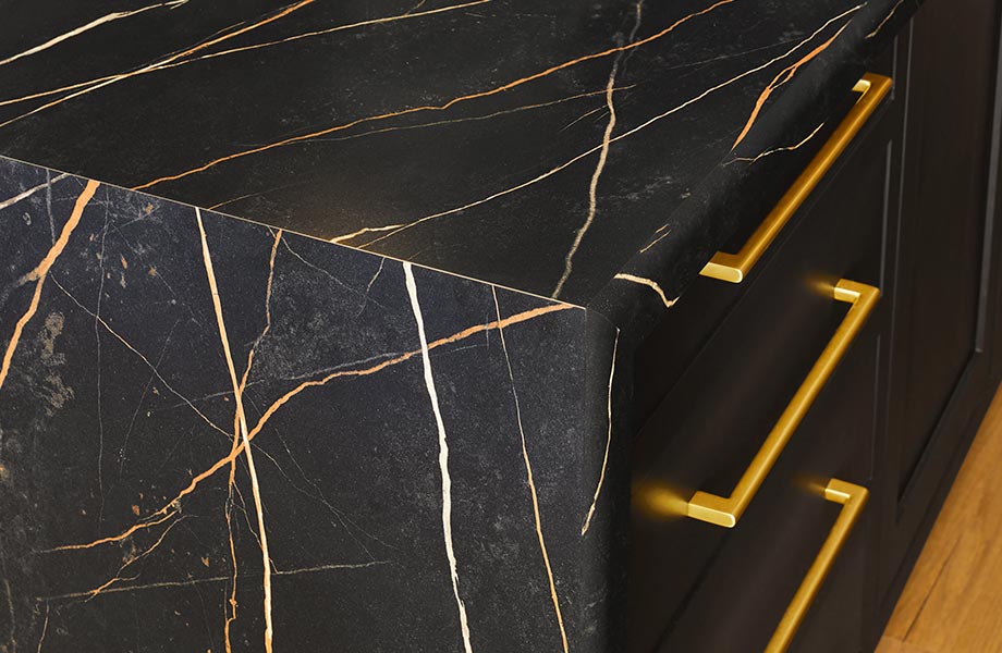 9921 43 Sahara Noir 920x600