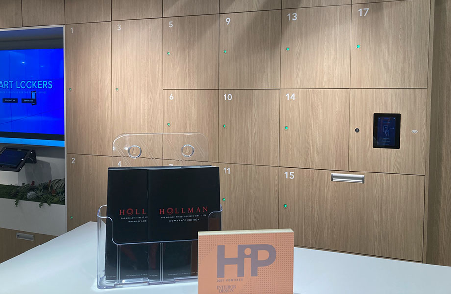Les « casiers intelligents » de Hollman avec le stratifié Frêne Vieilli de marque Formica®.