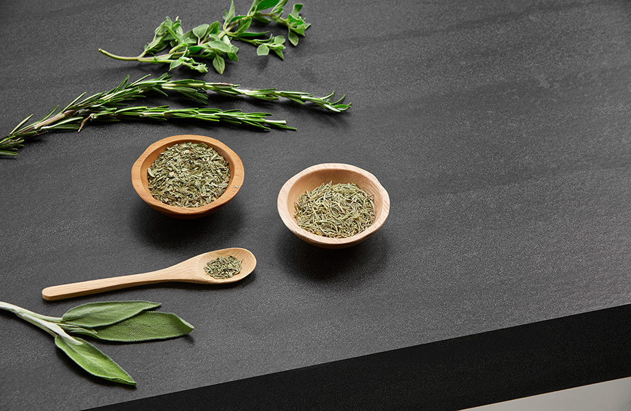 Layered Black Sand 825x550